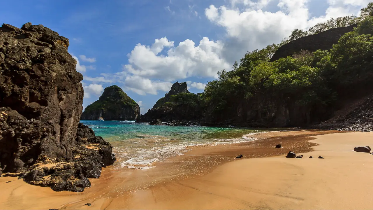 Fernando de Noronha, Baía dos Porcos