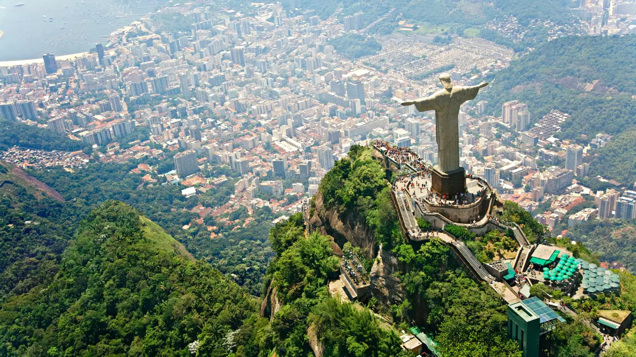 Melhores Lugares para Viajar no Brasil - Cristo no Rio de Janeiro