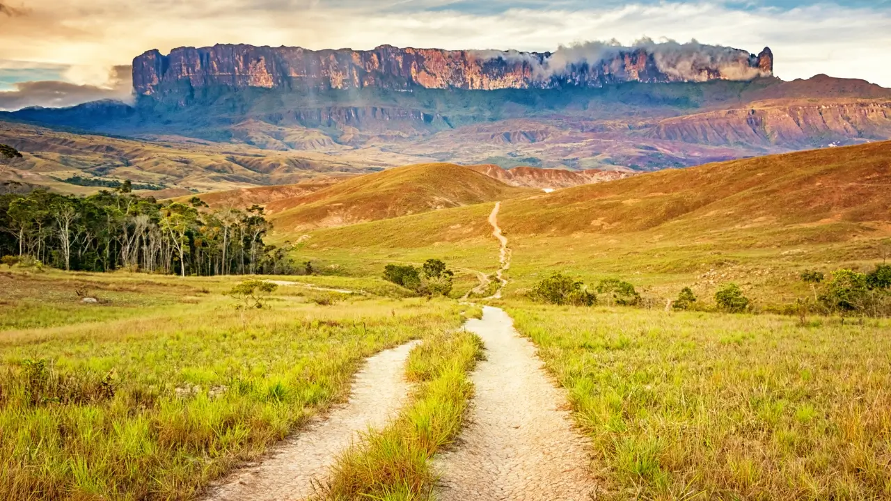 Caminho para o Monte Roraima