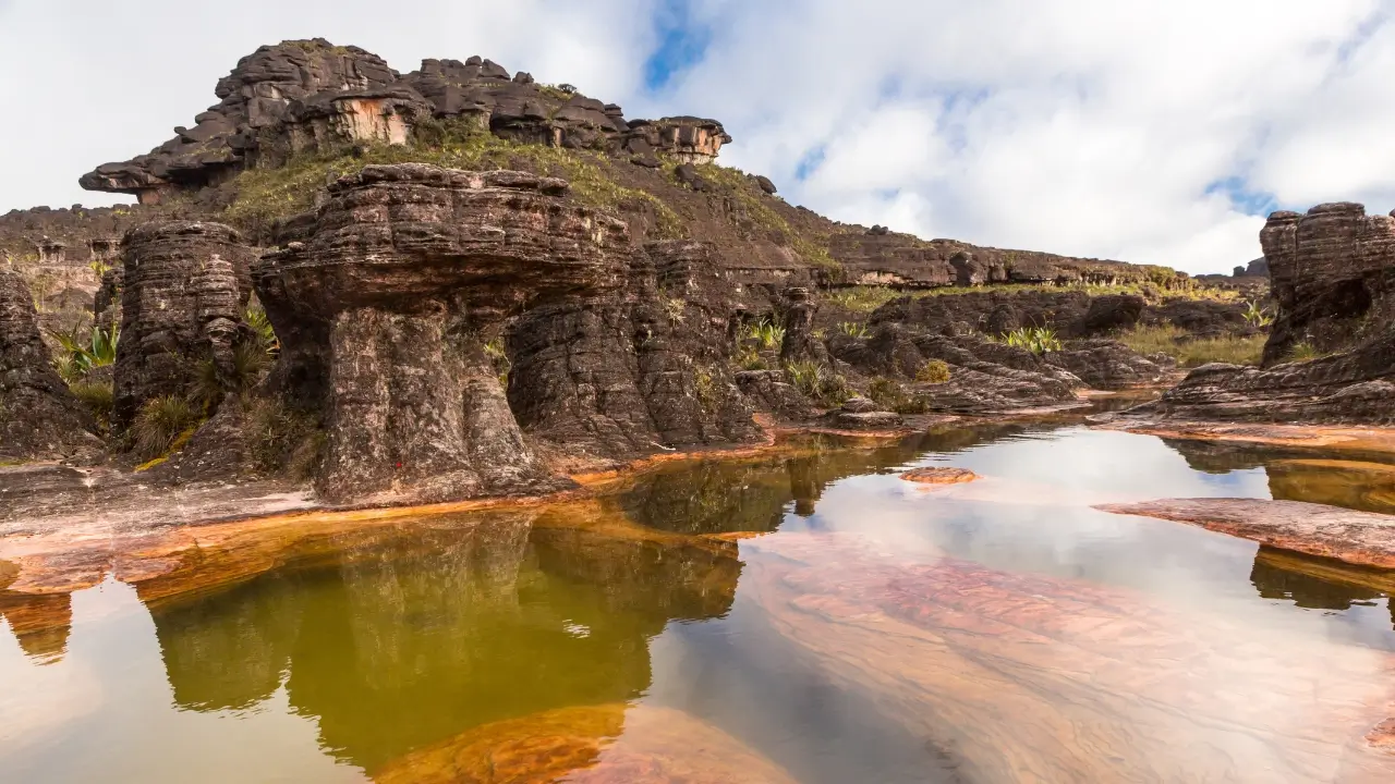 Jacuzzi no topo do Monte Roraima