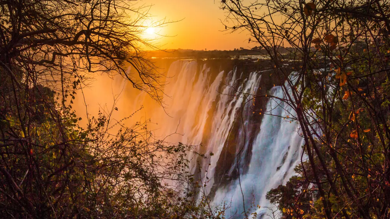 Pôr do sol nas Cataratas de Vitória