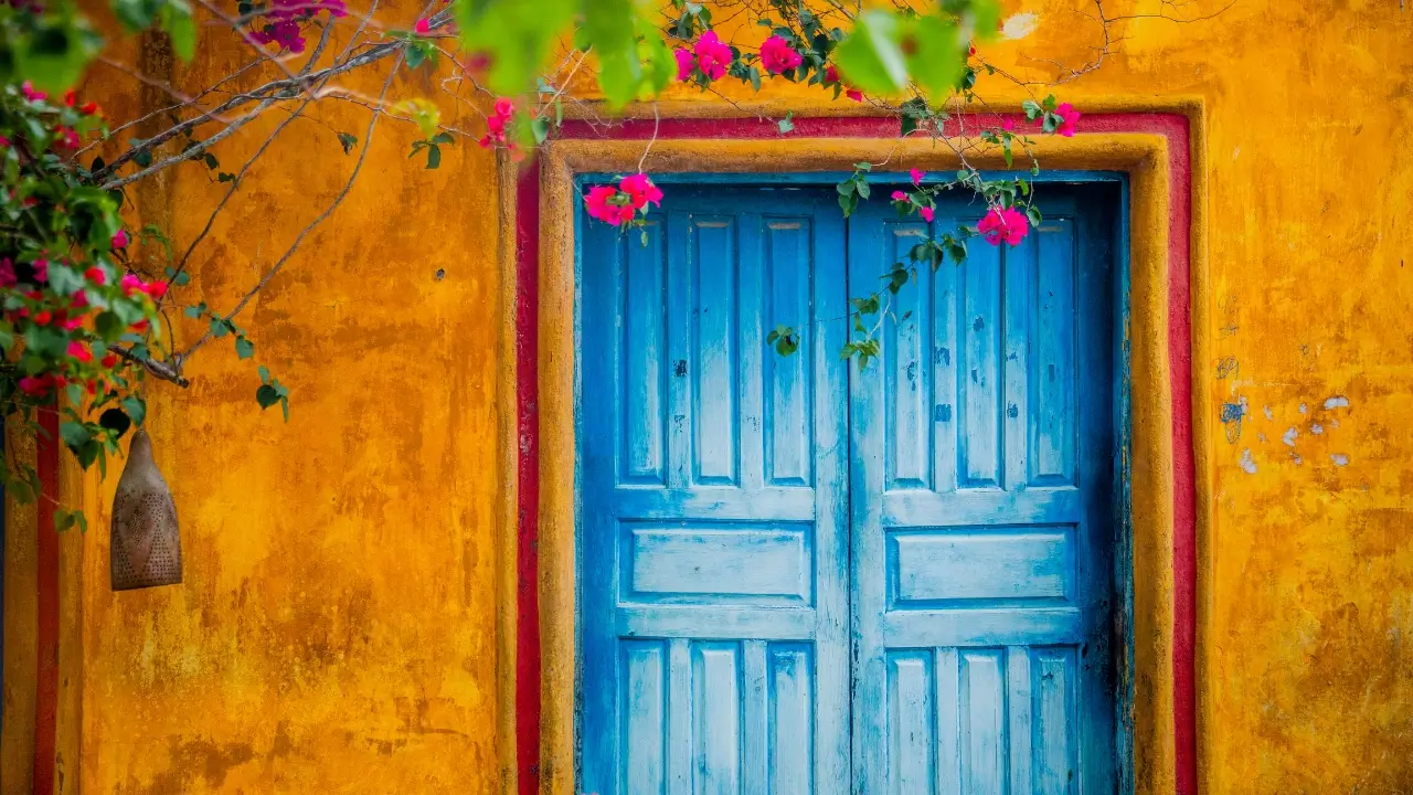 Porta azul em Trancoso