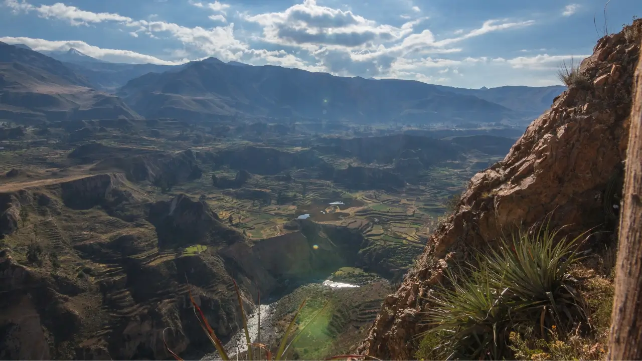 Vale do Colca é um cânion formado pelo rio Colca, no sul do Peru