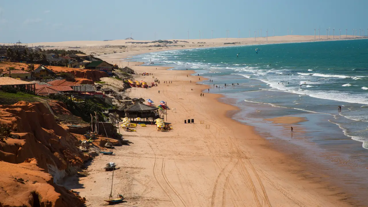 Vista de cima da praia de Canoa Quebrada