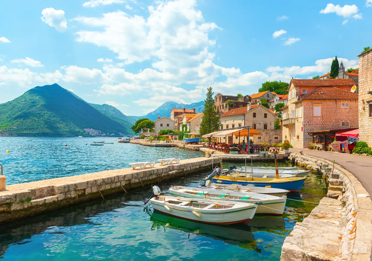 Passeios de Barco pela Baía de Kotor