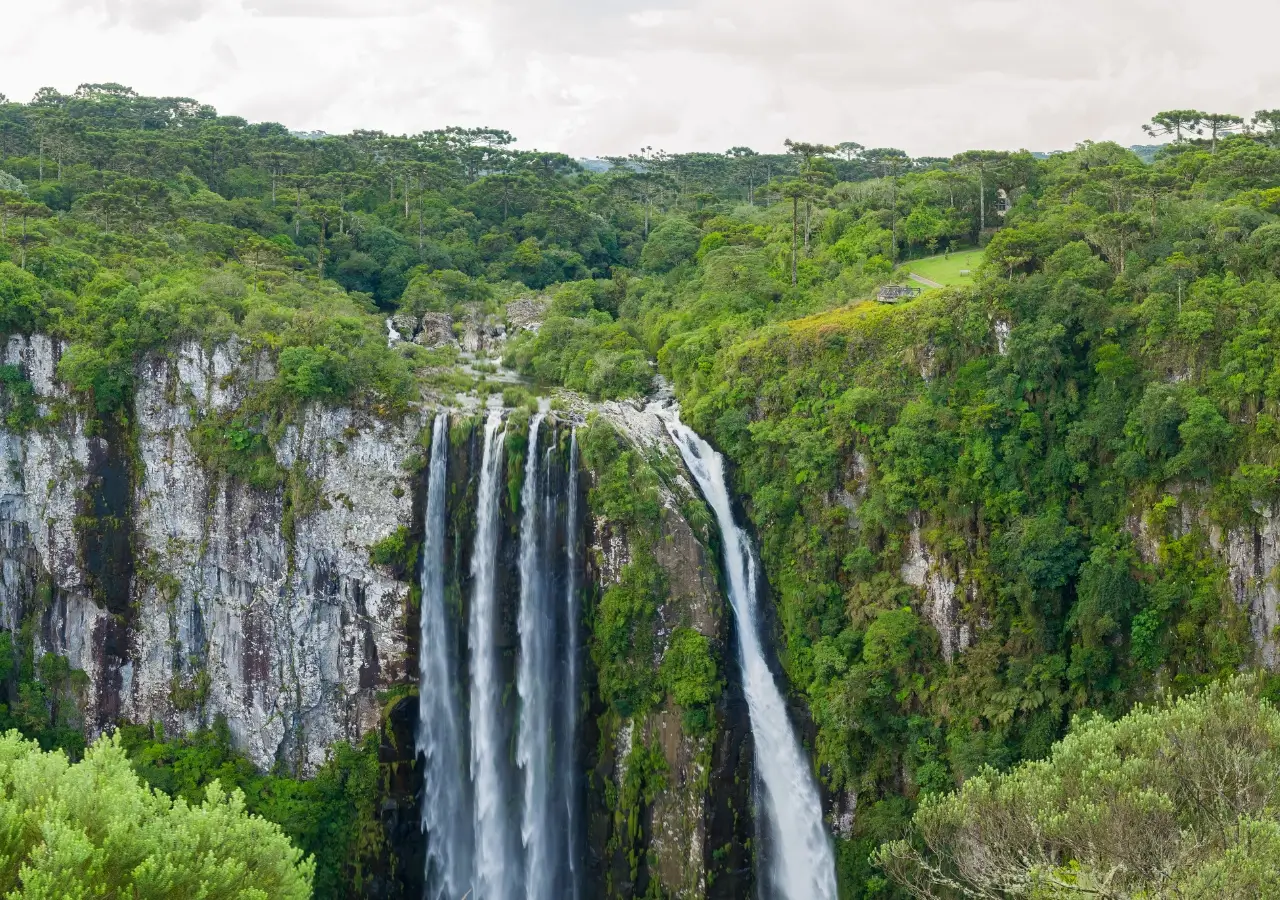 Cachoeira Véu de Noiva